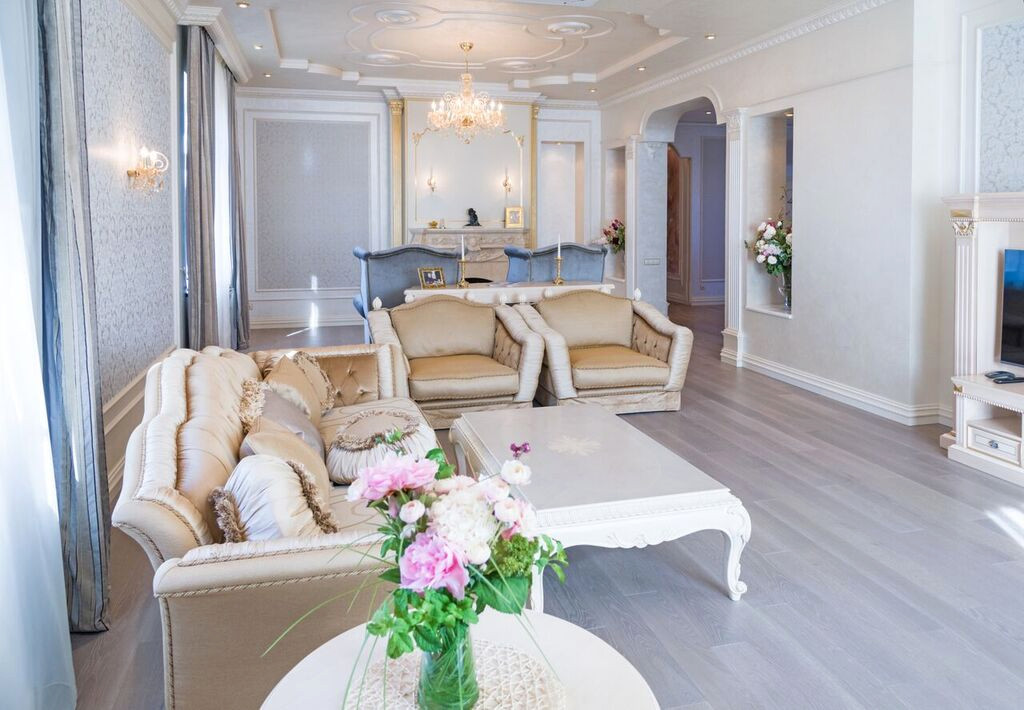 Интерьер дома в классическом стиле (500 кв м)