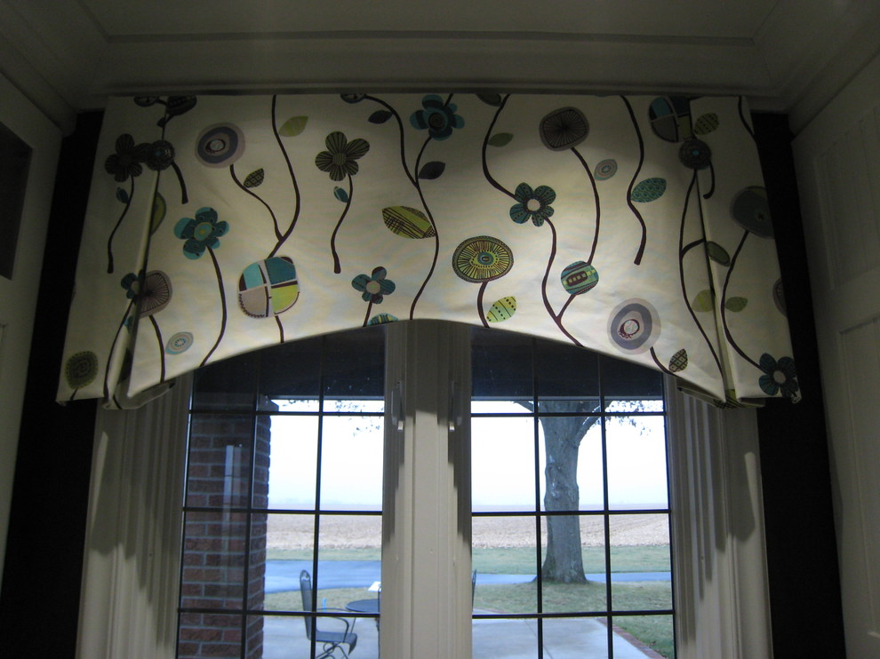 Inspiration for a transitional kitchen remodel in Indianapolis