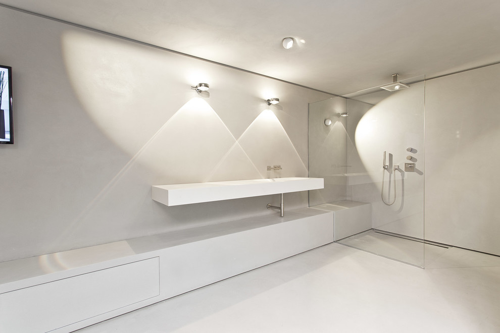 Photo of a contemporary bathroom in Berlin.