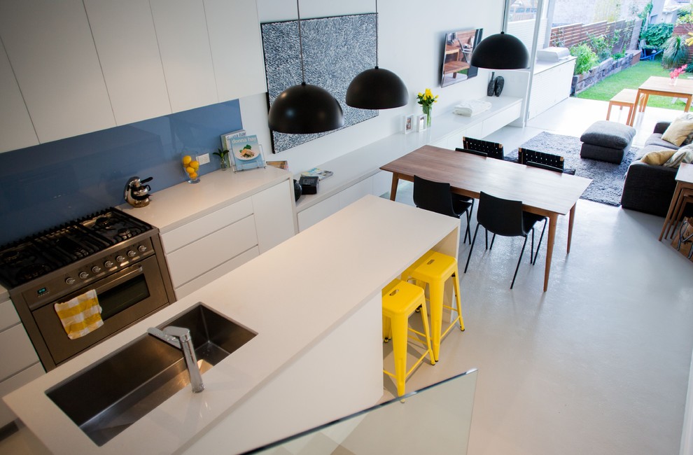 This is an example of a traditional kitchen in Sydney.