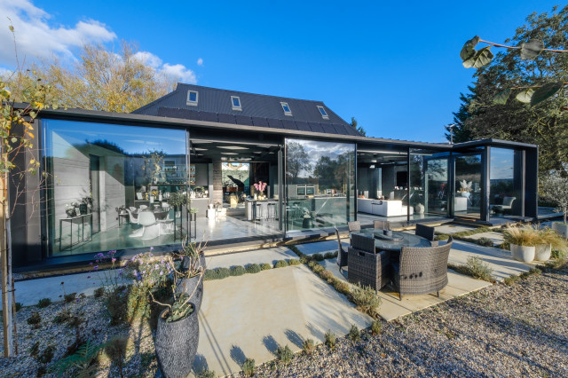Glovers Barn modern