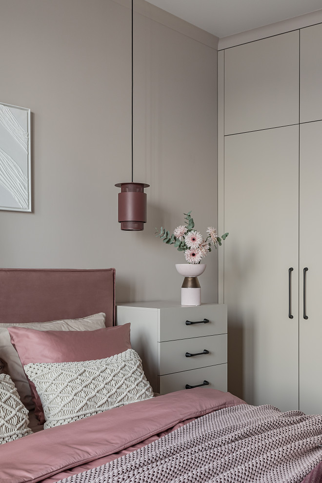 Трехкомнатная квартира с кухней—гостиной