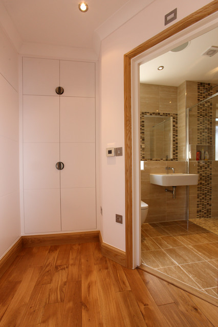 Arundel modern-bathroom