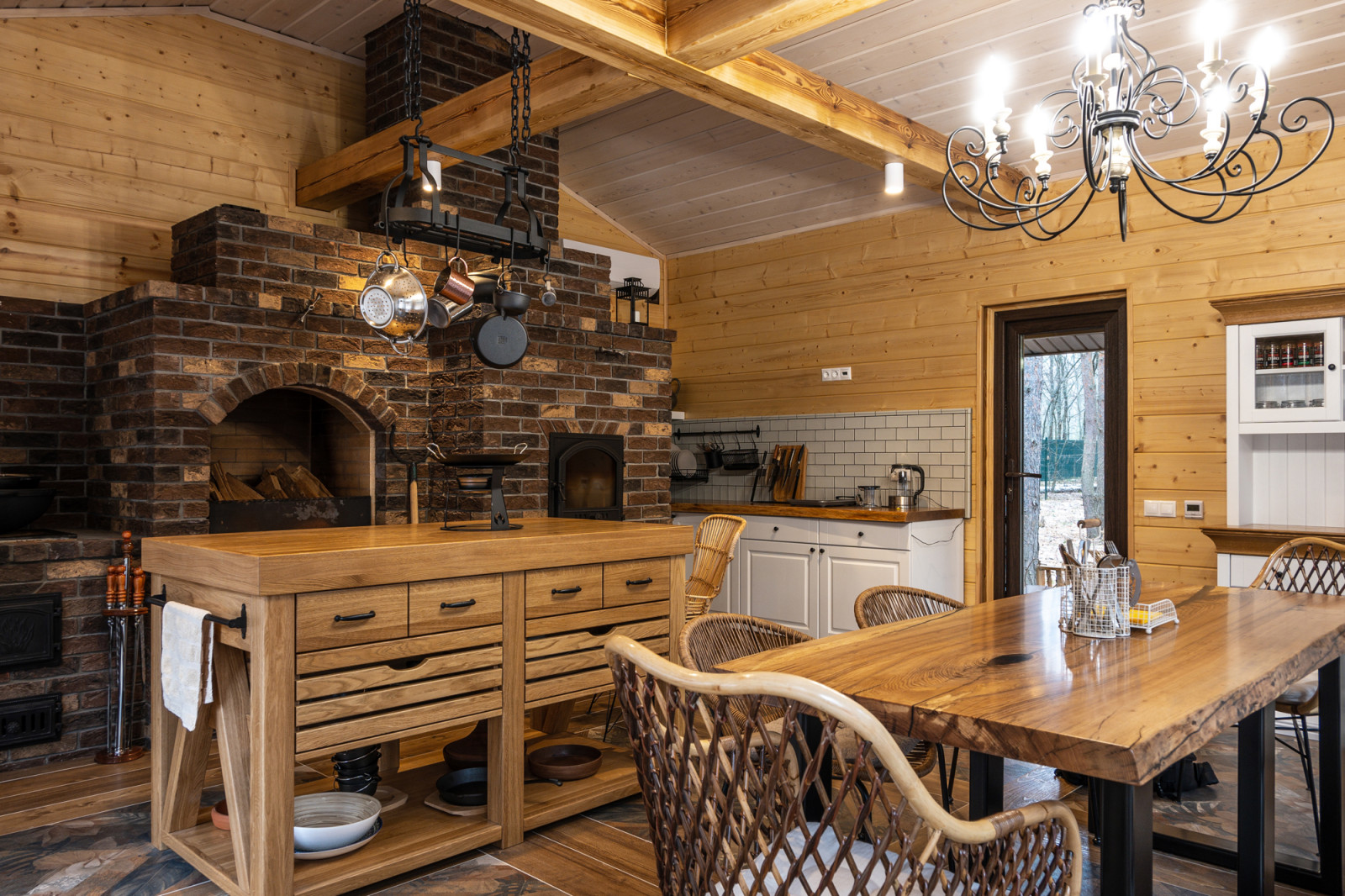 Загородная беседка для отдыха