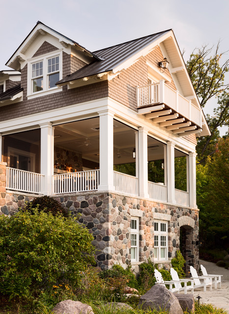 Sprawling Shingle beach-style-exterior