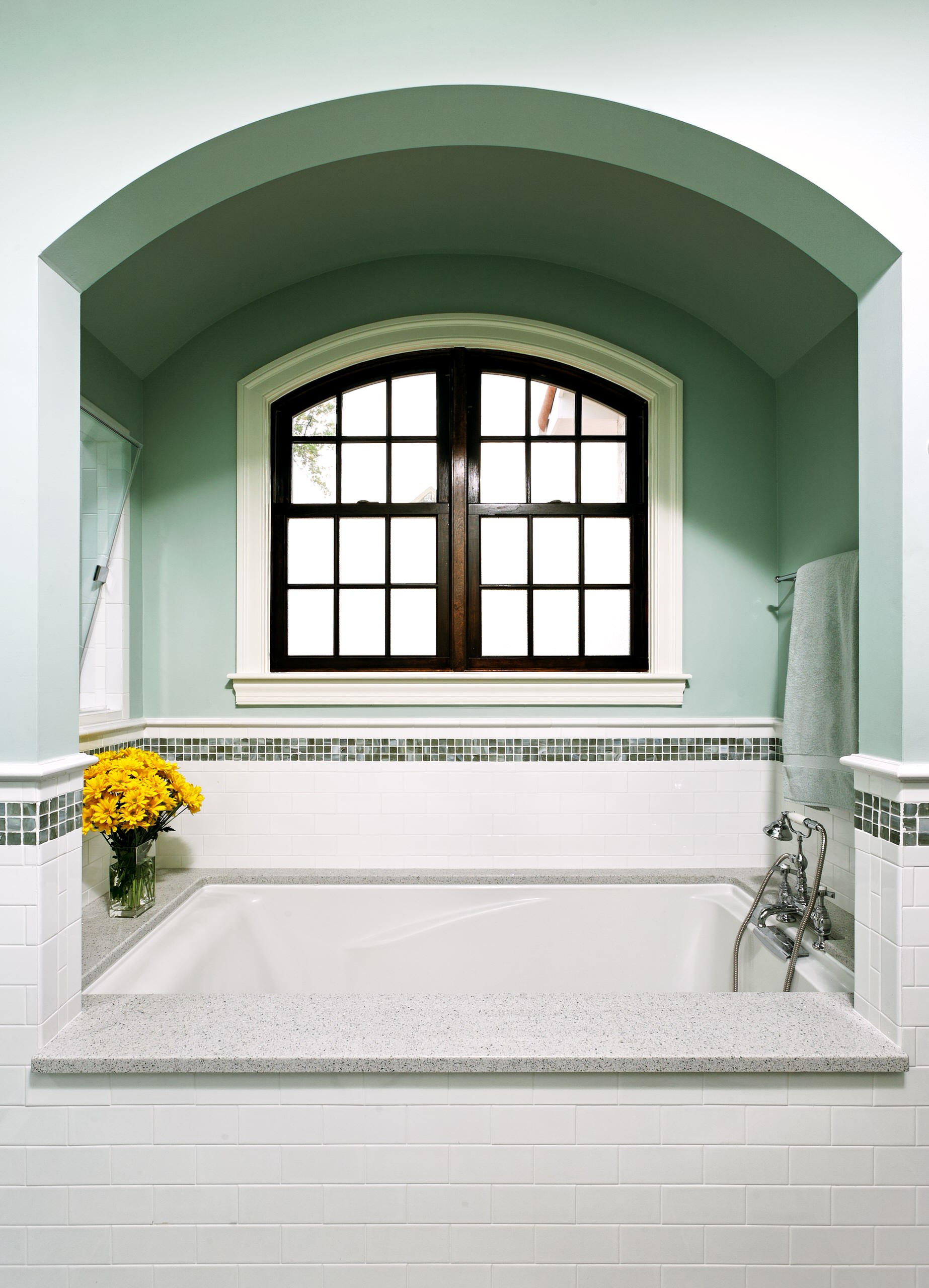 Traditional Spanish Colonial - Master Bathtub Alcove