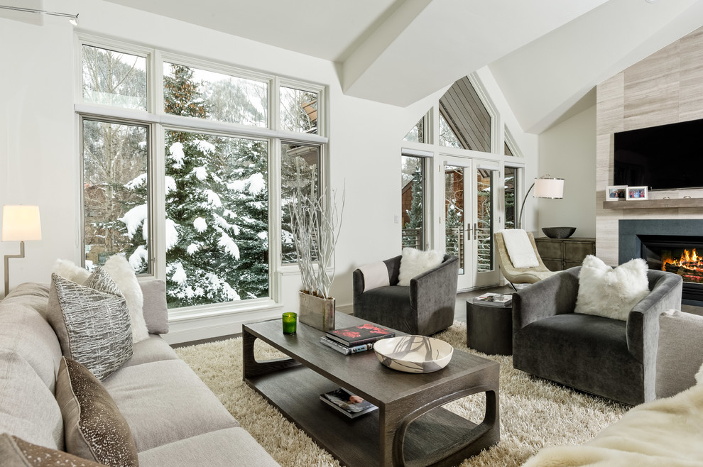 Home design - transitional home design idea in Denver