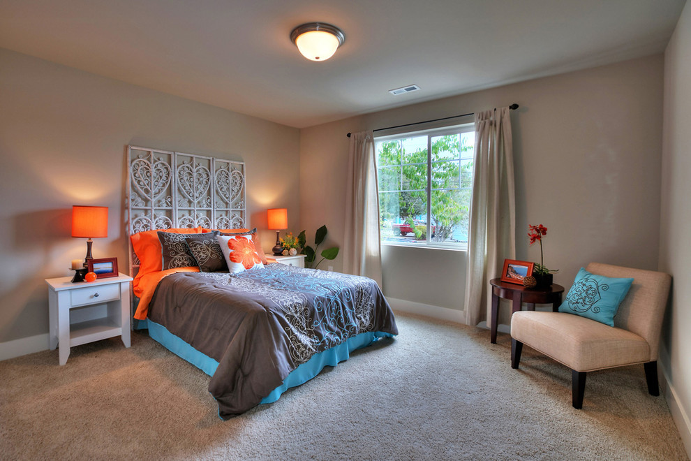 This is an example of a traditional bedroom in Seattle.
