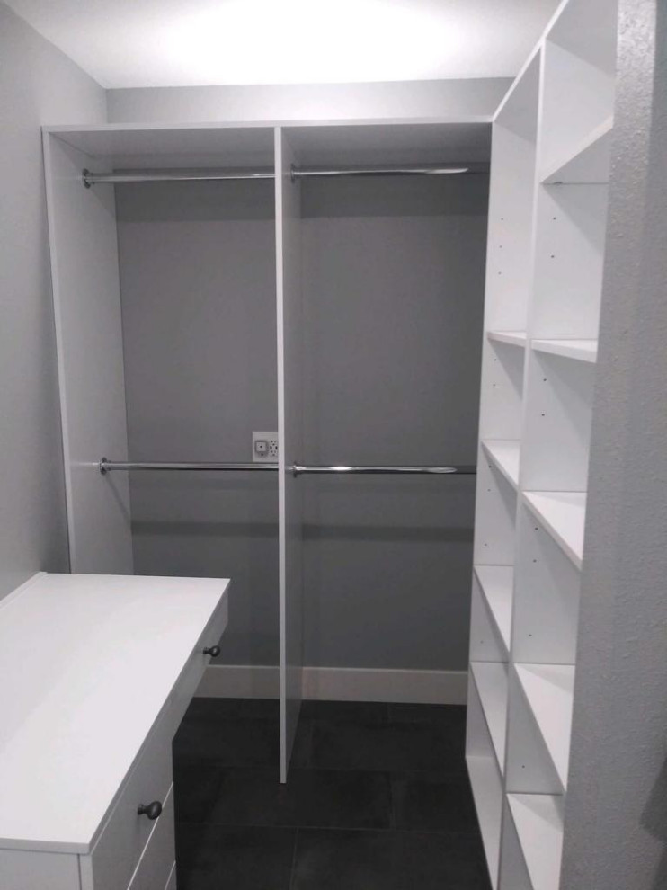 Walk in closet