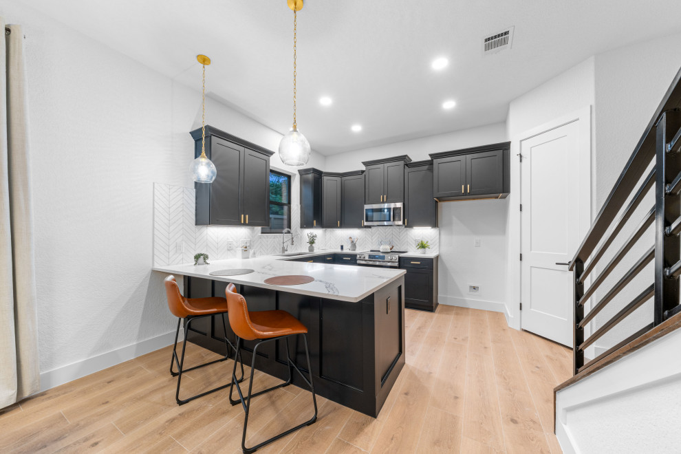 1722 N Olive