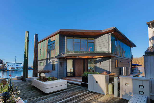 Float House VI 
