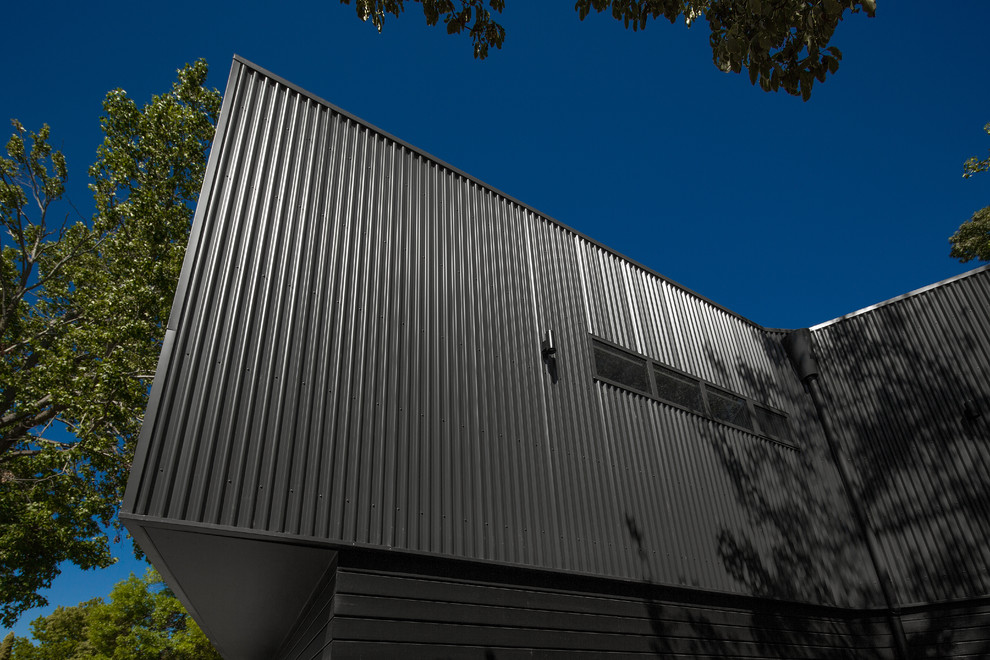 This is an example of a contemporary exterior in Melbourne.