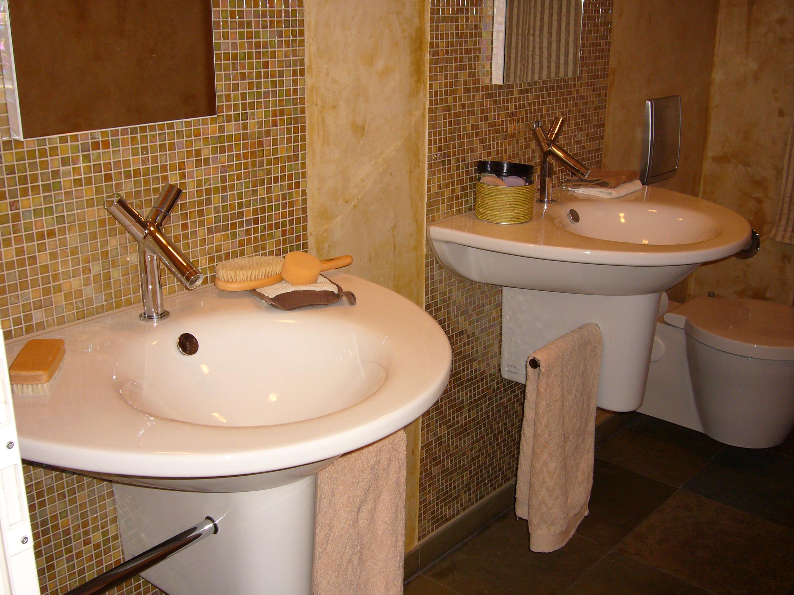 Badezimmer und Gäste-WC