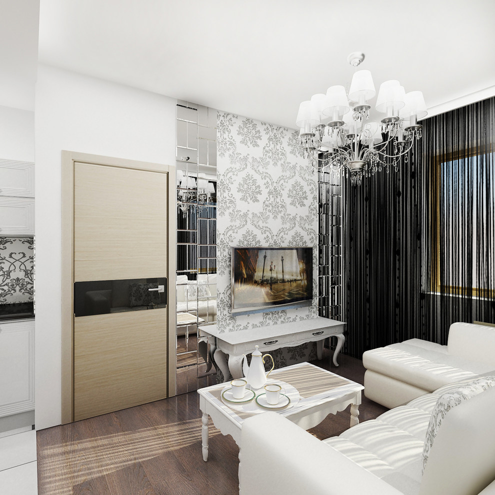 Студия для молодой девушки