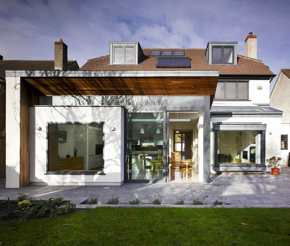 Photo of a contemporary two-storey exterior in Dublin.