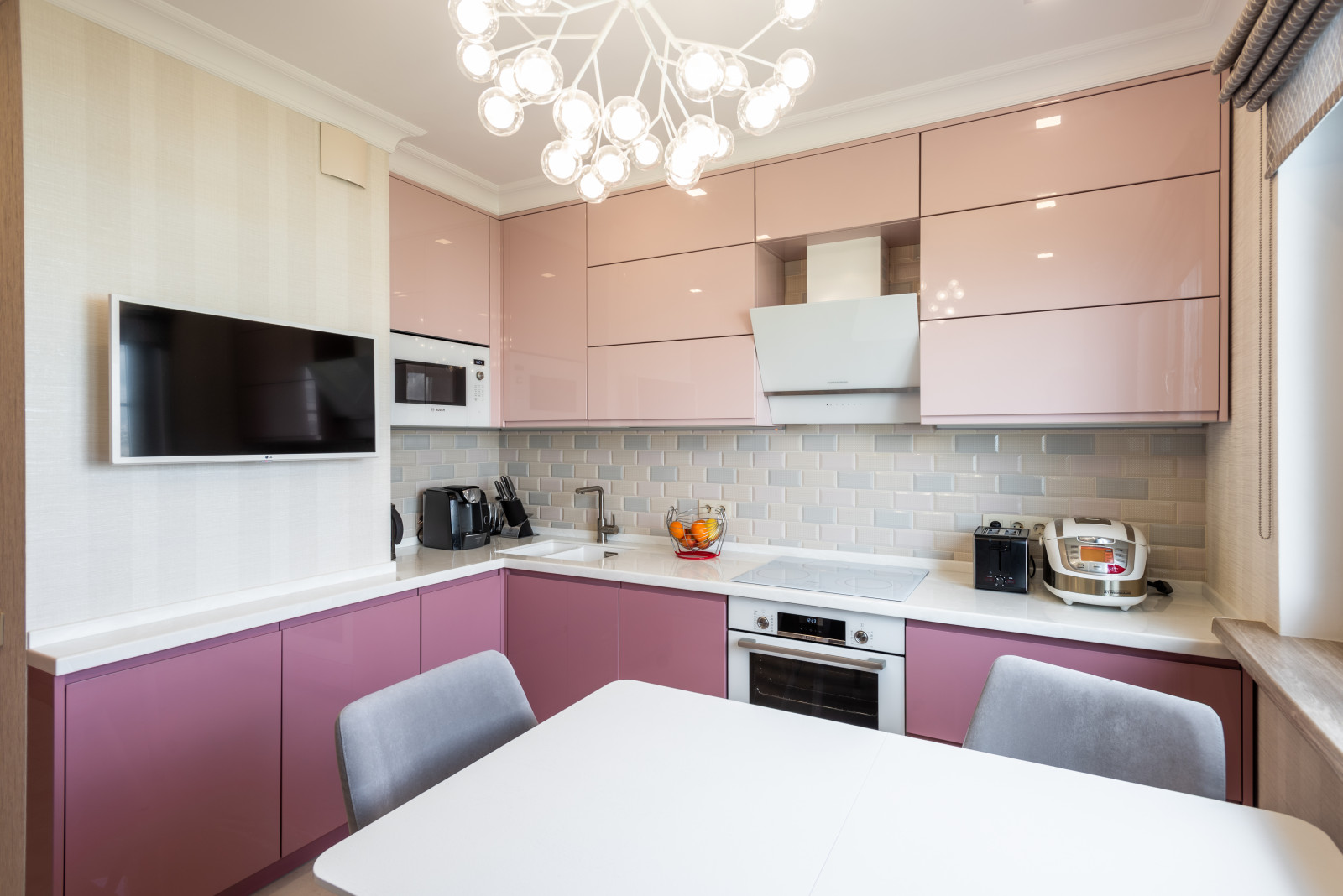 Ремонт трехкомнатной квартиры в неоклассическом стиле