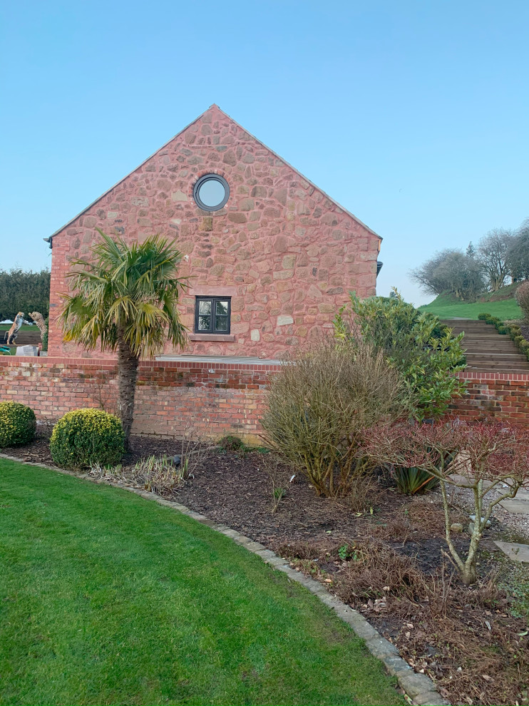 Garage Conversion to Man Pad