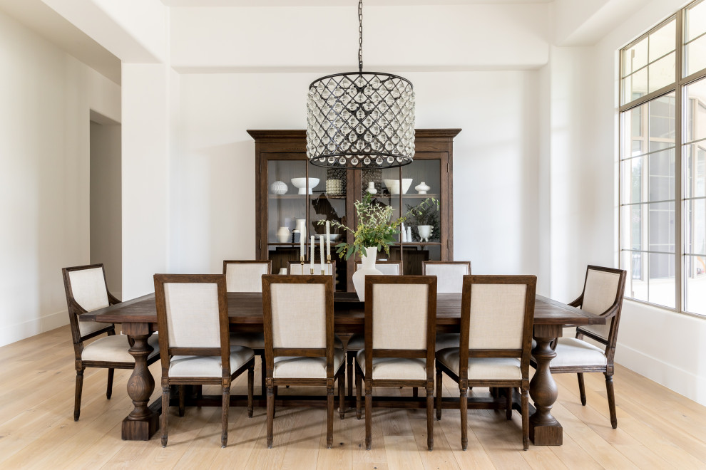 Dining room - transitional dining room idea in Phoenix