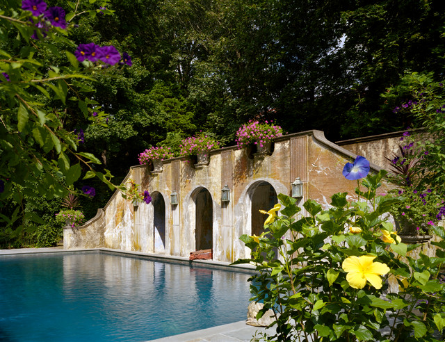 Georgica Pool Side Retreat mediterranean-pool