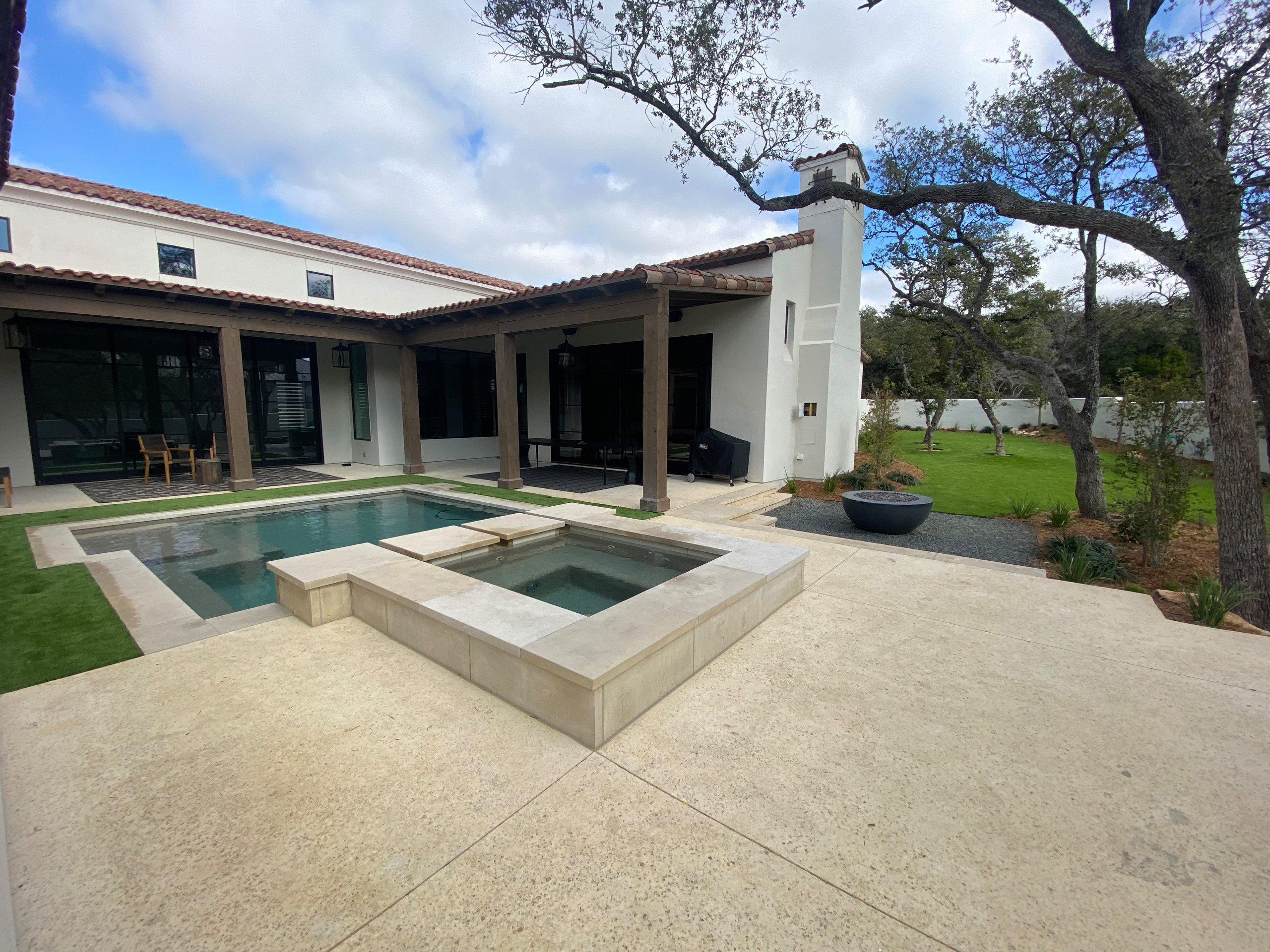 San Antonio Modern More or Less