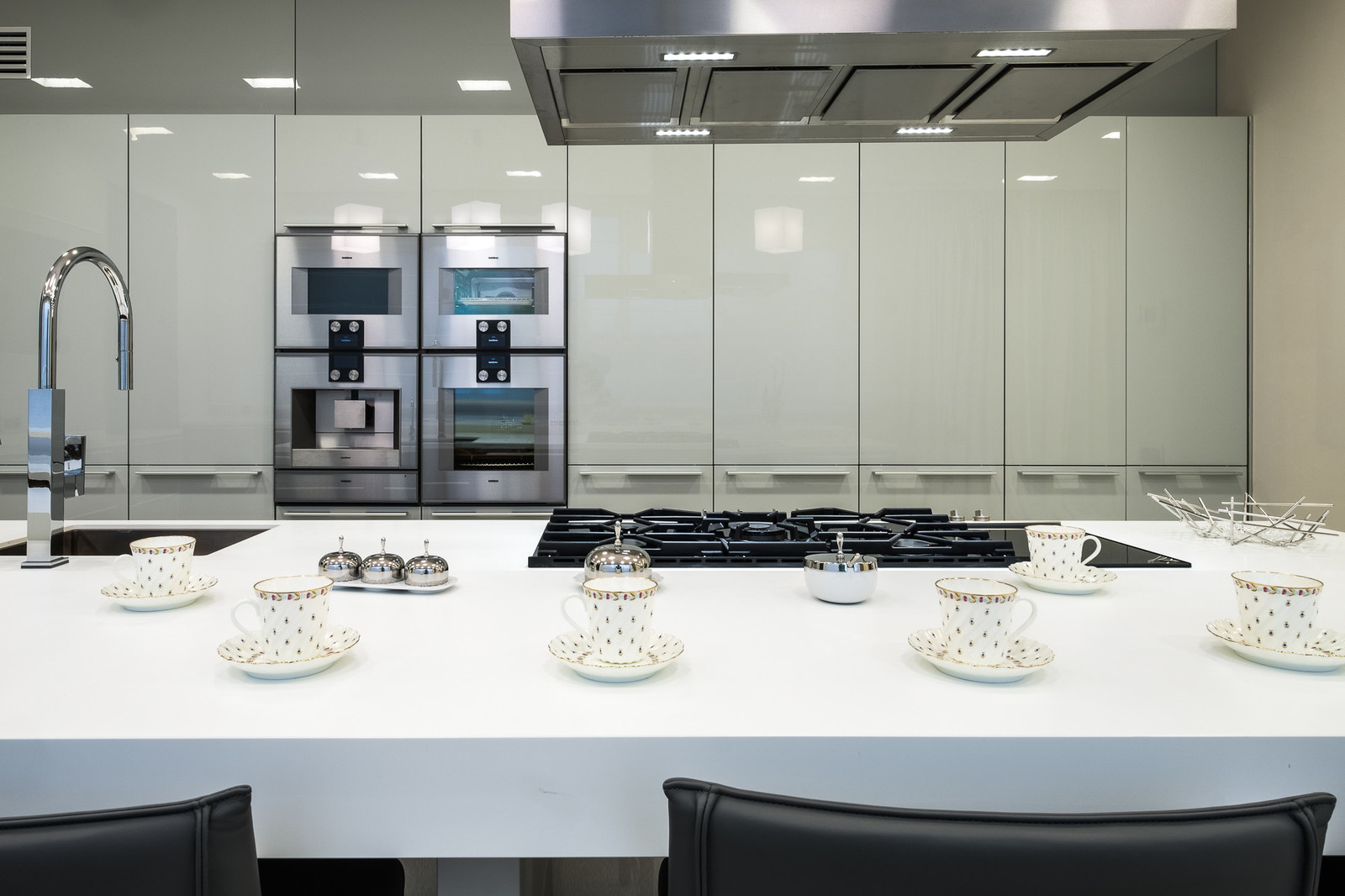 Просторный загородный дом в современном стиле