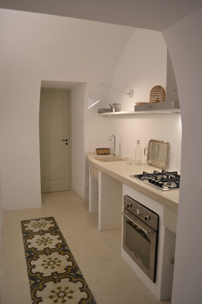 This is an example of an eclectic kitchen in Bari.