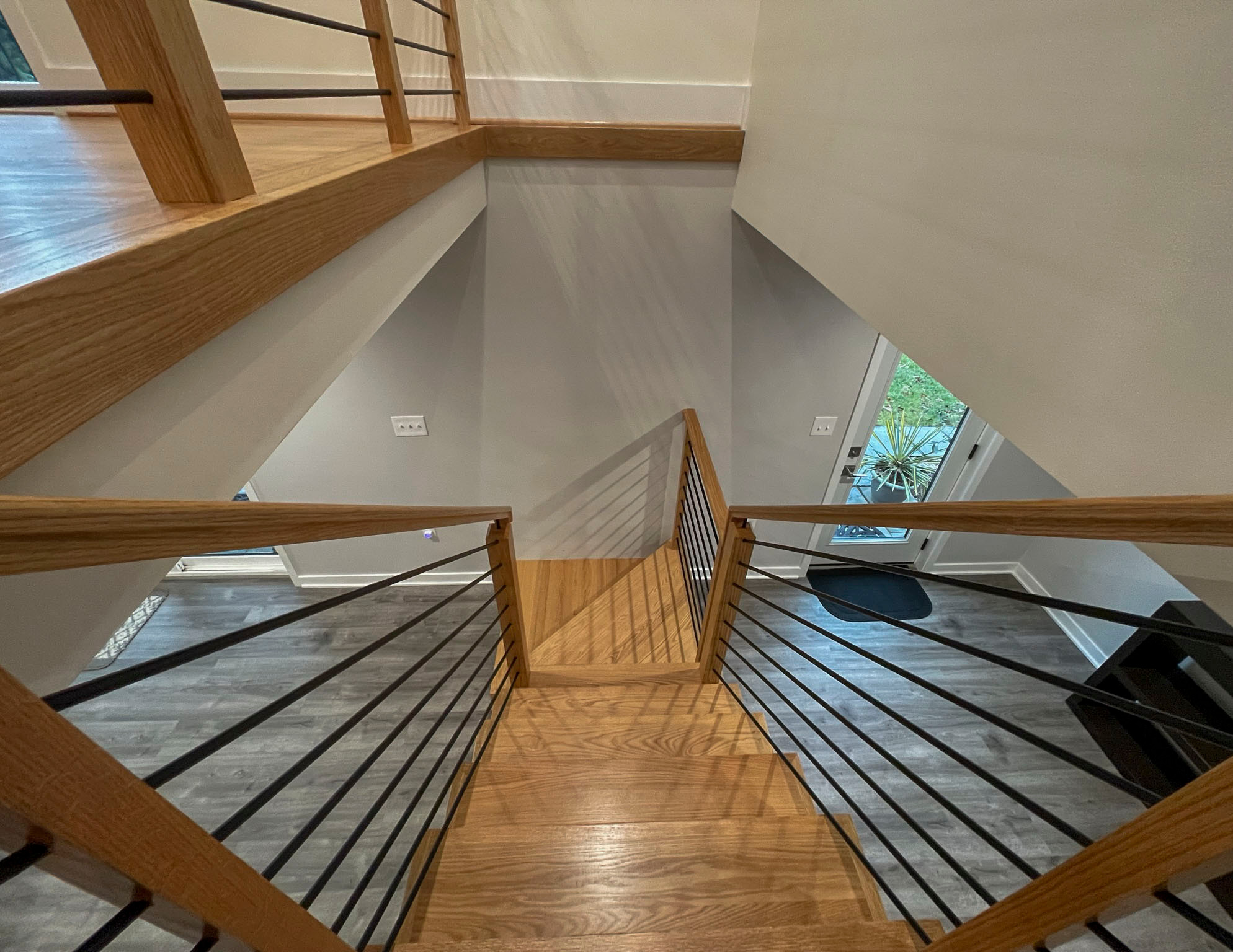 99_Modern & Open L-Shape-Winder Stair, Arlington VA 22207