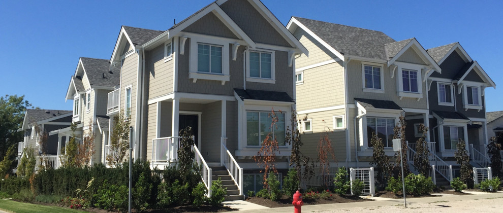 Home design - transitional home design idea in Vancouver