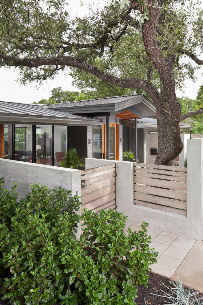 Trendy exterior home photo in Austin
