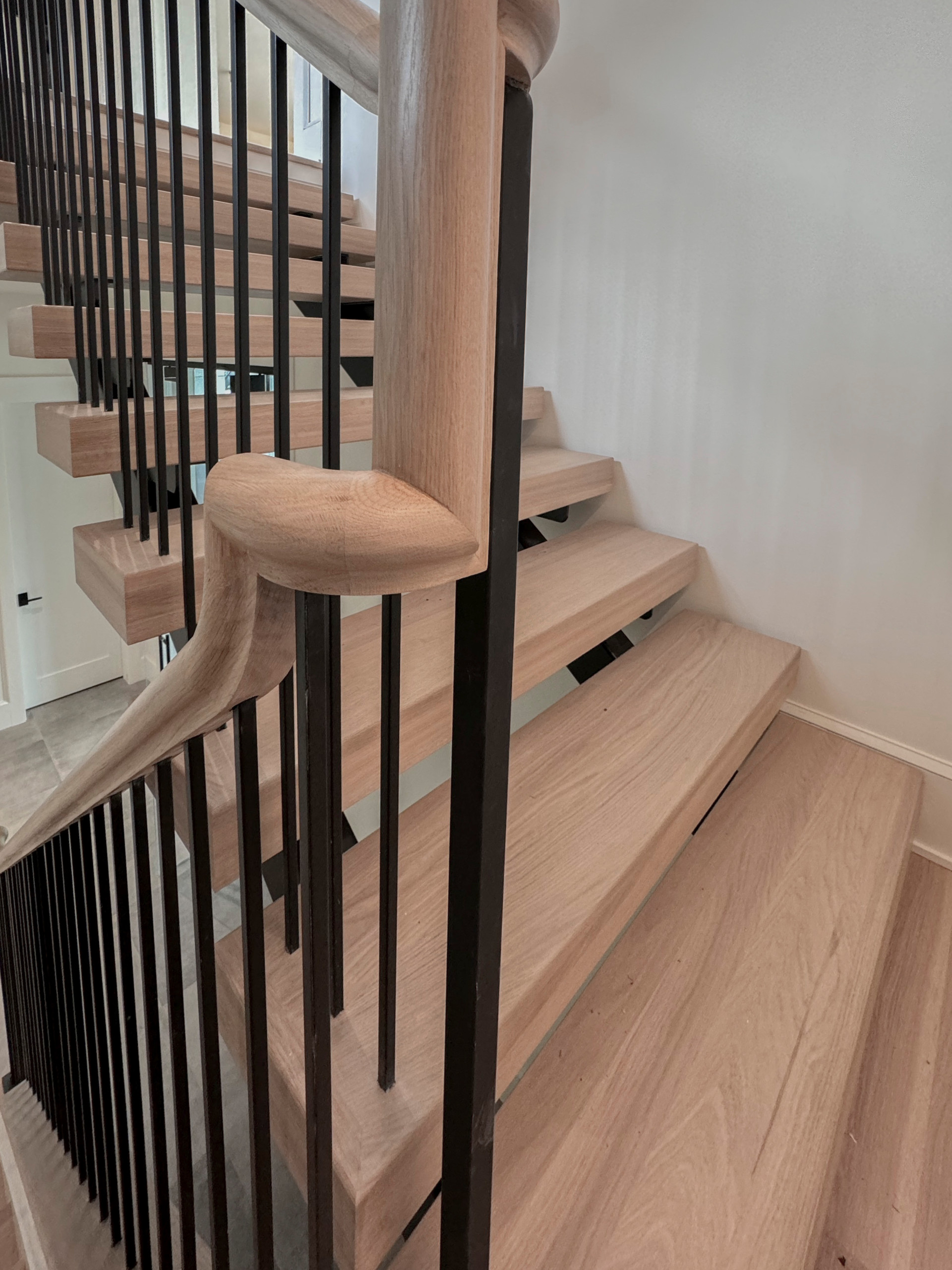 122_Modern Steel & Wood Floating Staircase, Arlington VA 22207