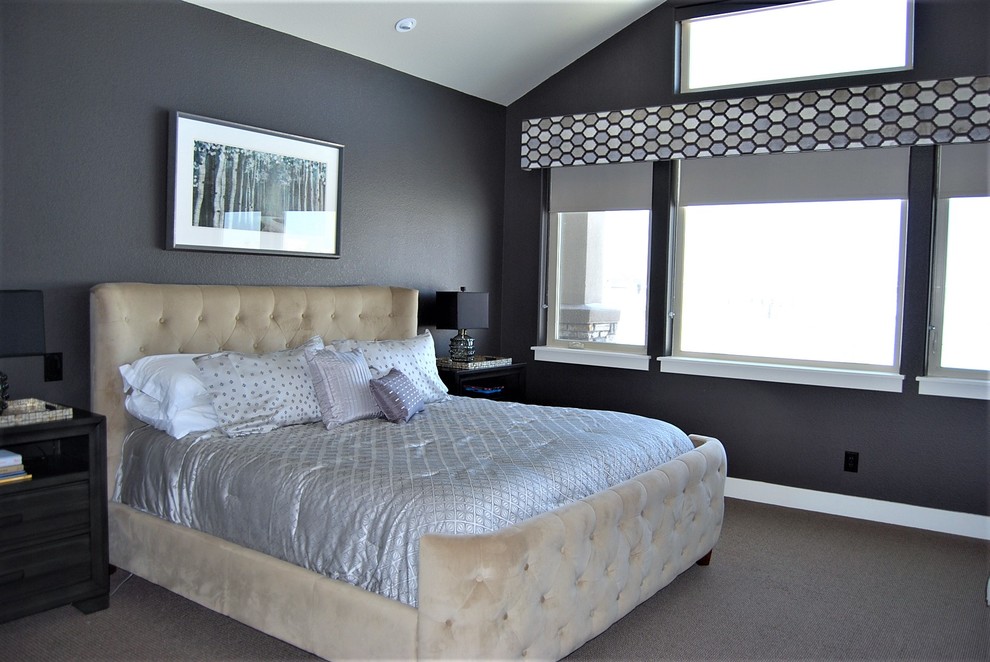 Home design - transitional home design idea in Denver