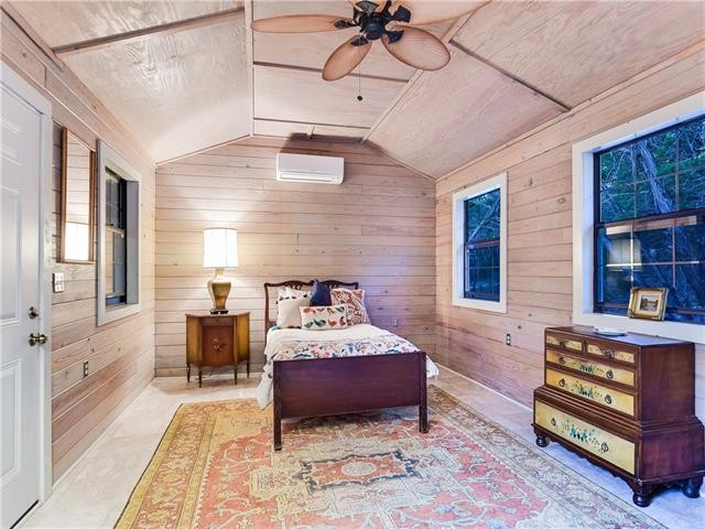 Inspiration for an eclectic bedroom remodel in Austin