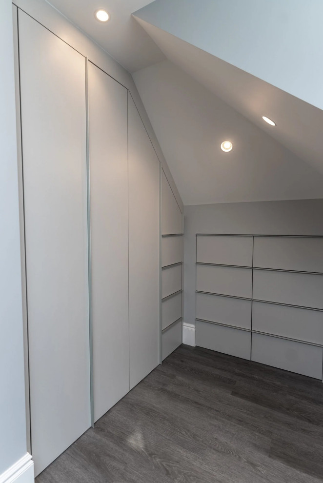 Inspiration for a modern storage and wardrobe in London.