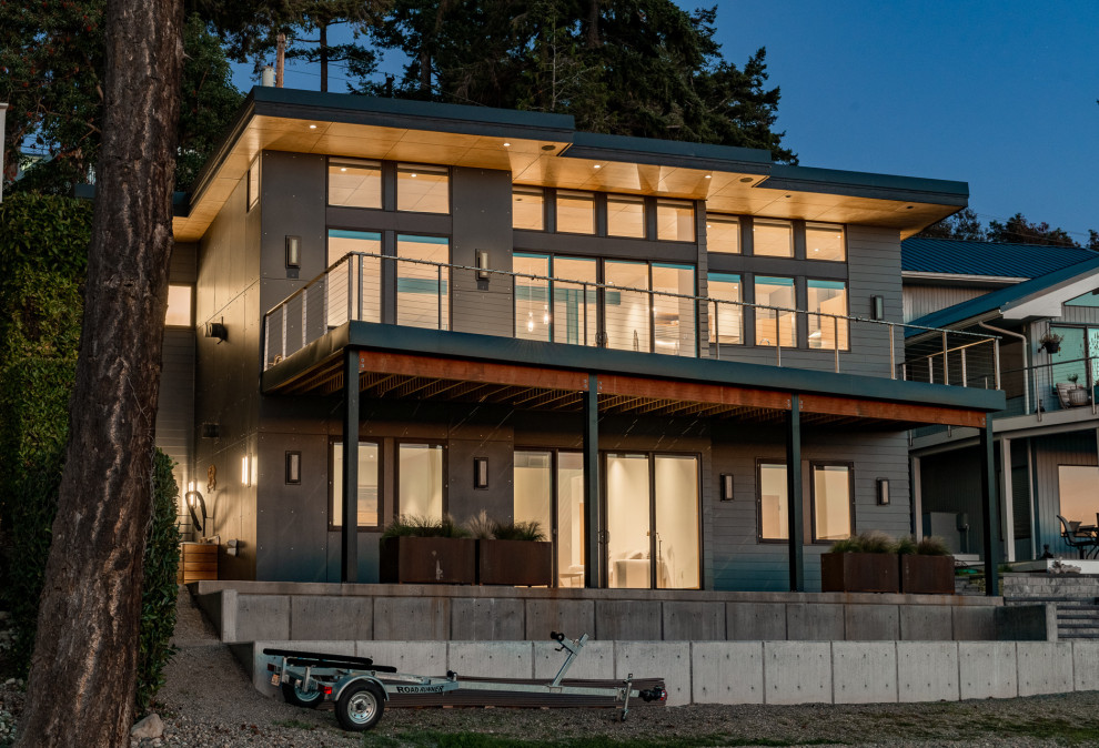 This is an example of a modern exterior in Seattle.
