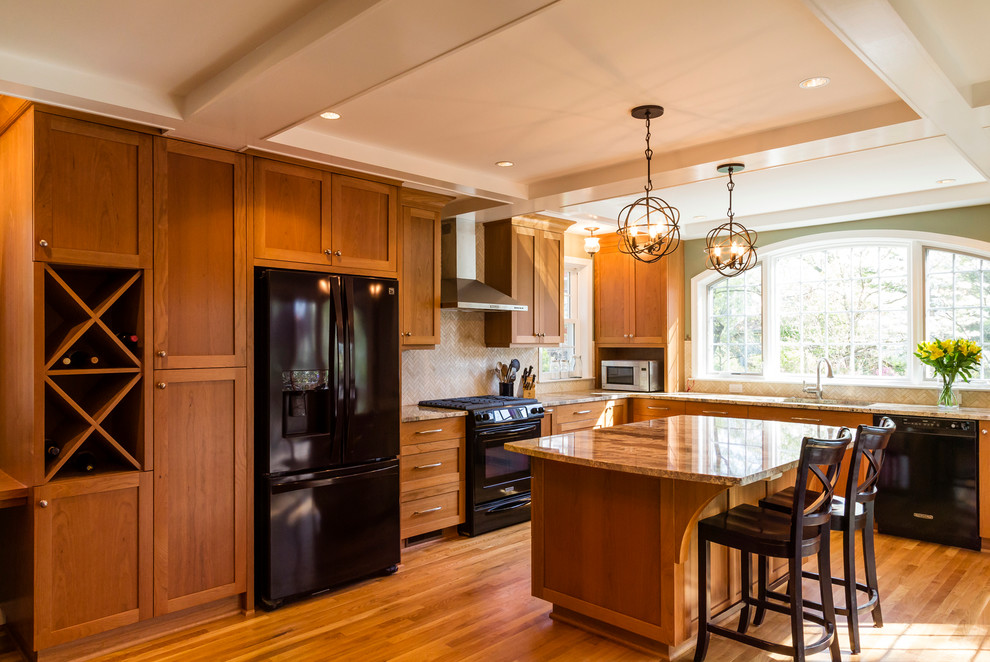 Kitchen - transitional kitchen idea in DC Metro