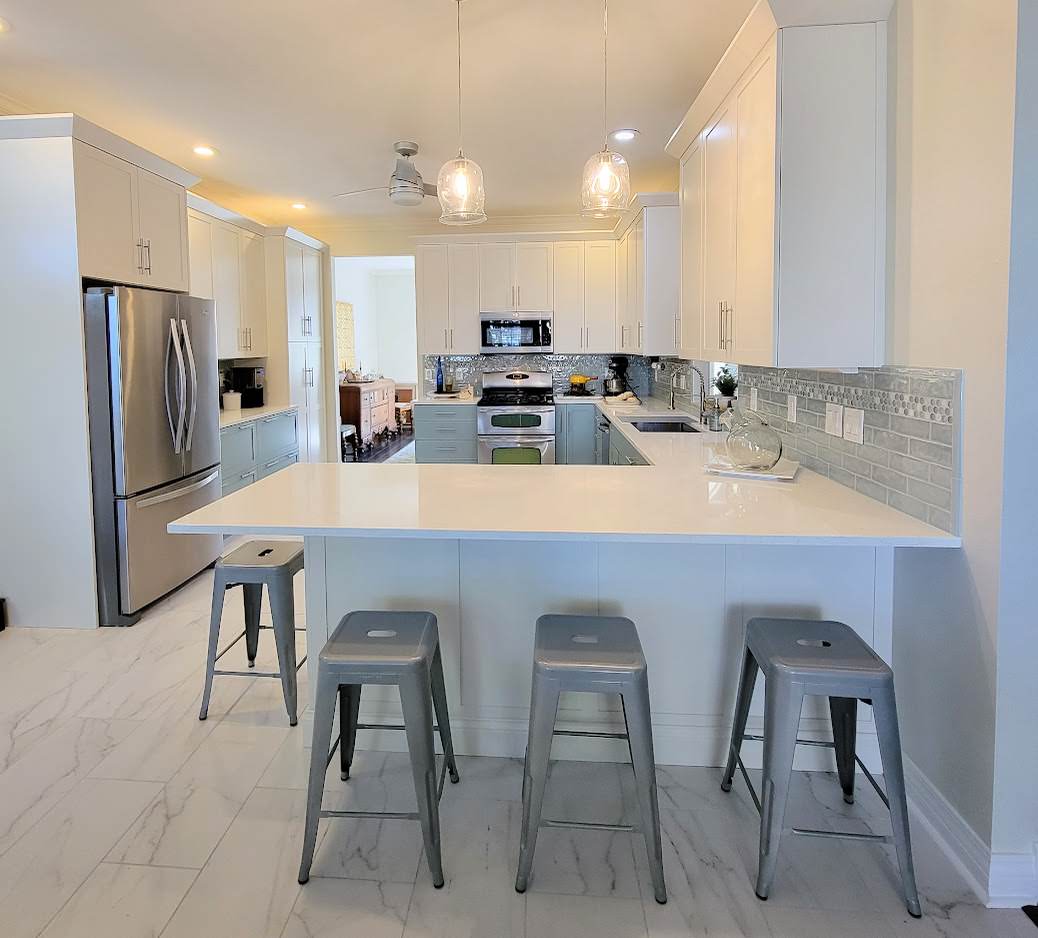 Peaceful and spacious kitchen