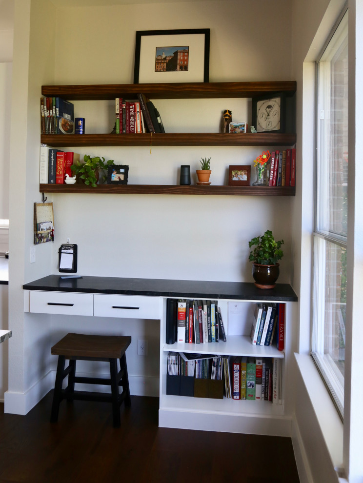 Inspiration for a transitional kitchen remodel in Austin