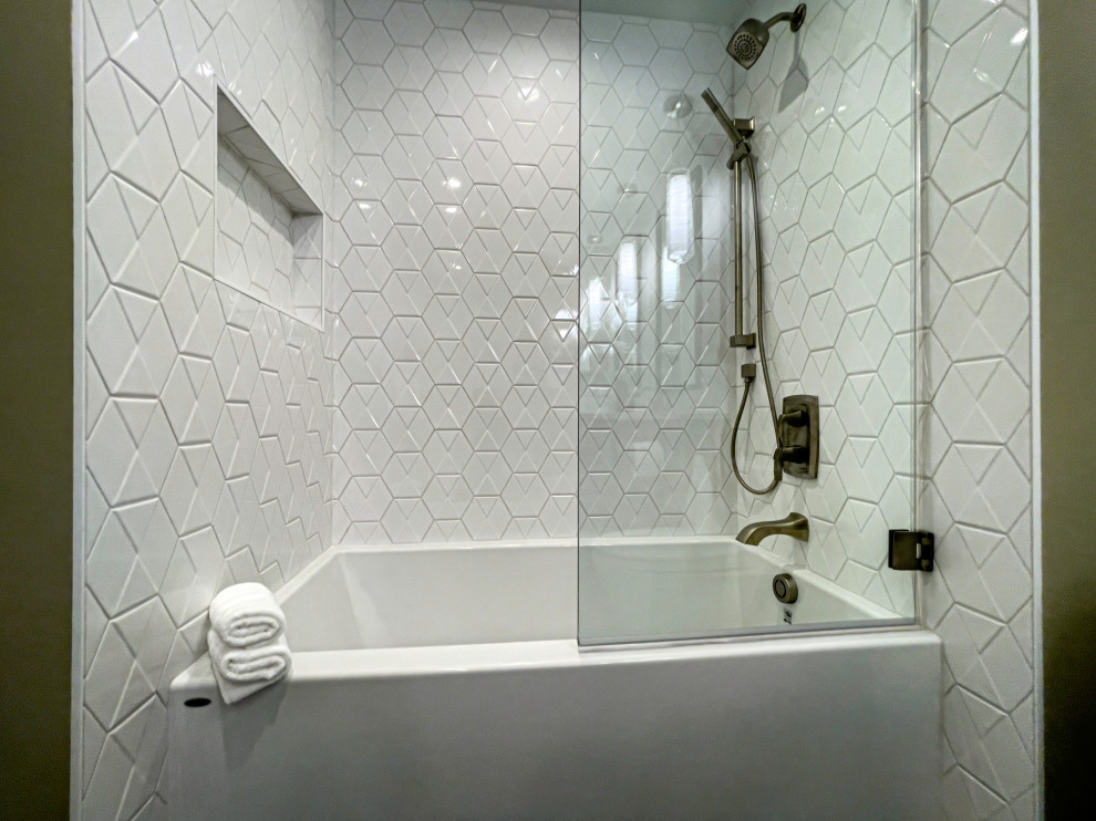 Exquisite NW PDX Condo Primary Bath
