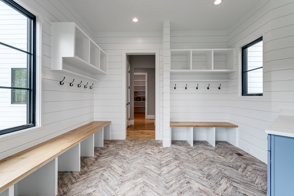 Inspiration for a transitional entryway remodel in DC Metro