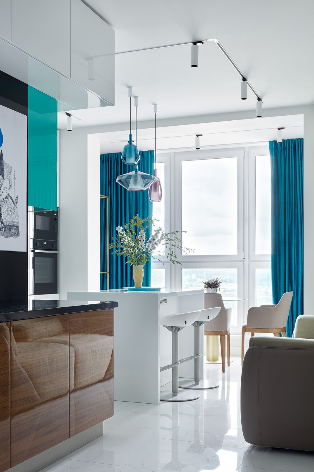 Бирюза и глянец