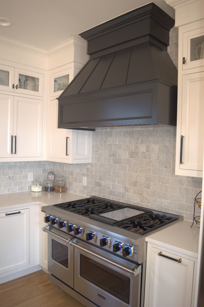 Example of a transitional home design design in New York