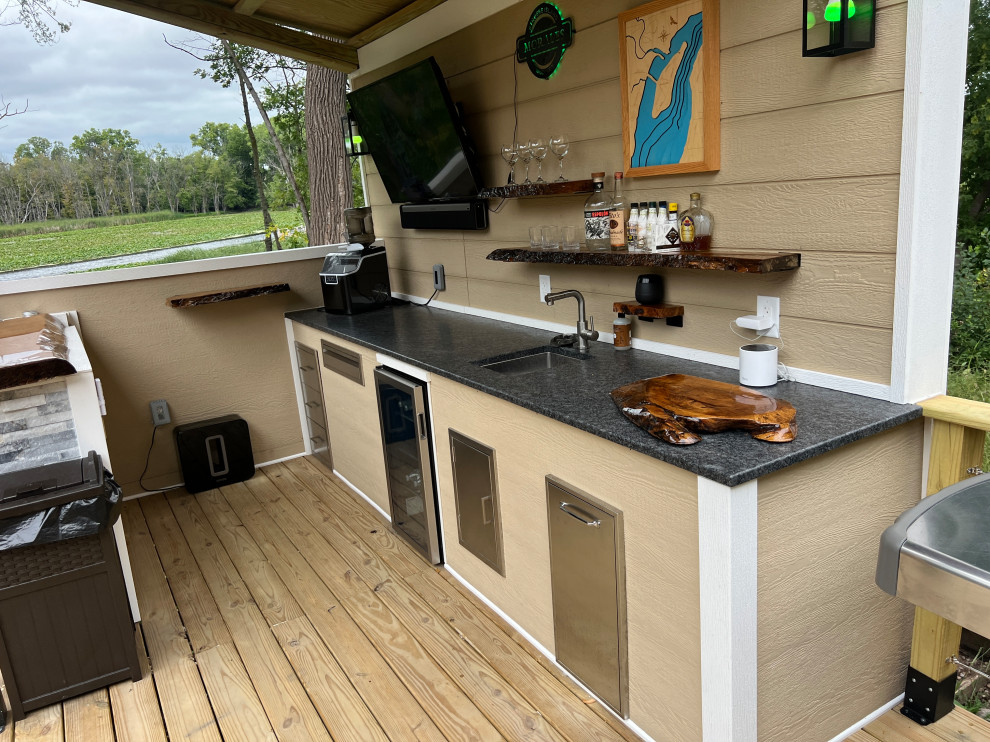 Strobe Island Outdoor Deck with Bar and Kitchen