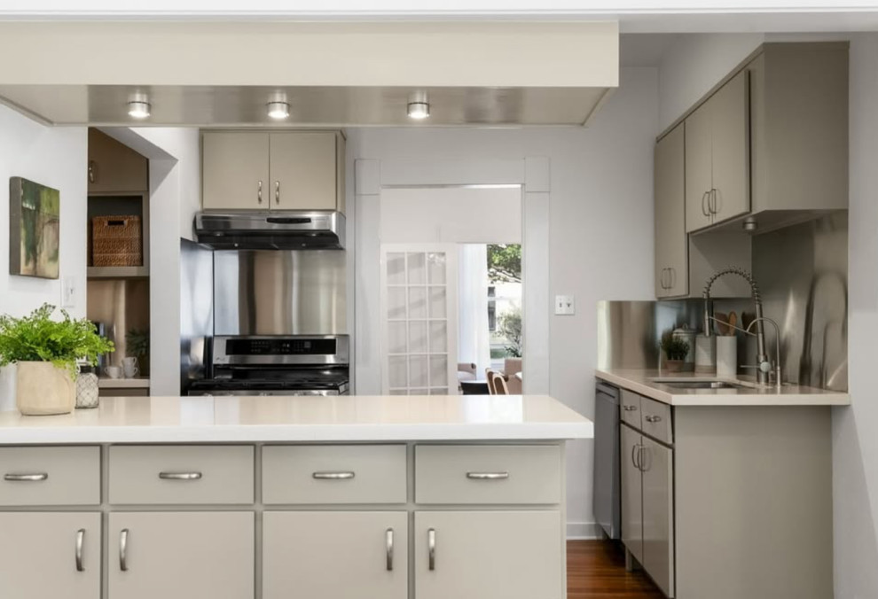 Stream Line Kitchen Designs Streamlined Modern Kitchen - Contemporary - Kitchen - Charlotte - by ...