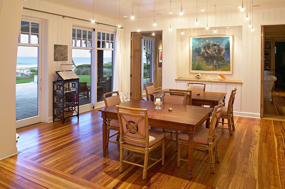 Inspiration for a beach style dining room in Jacksonville.