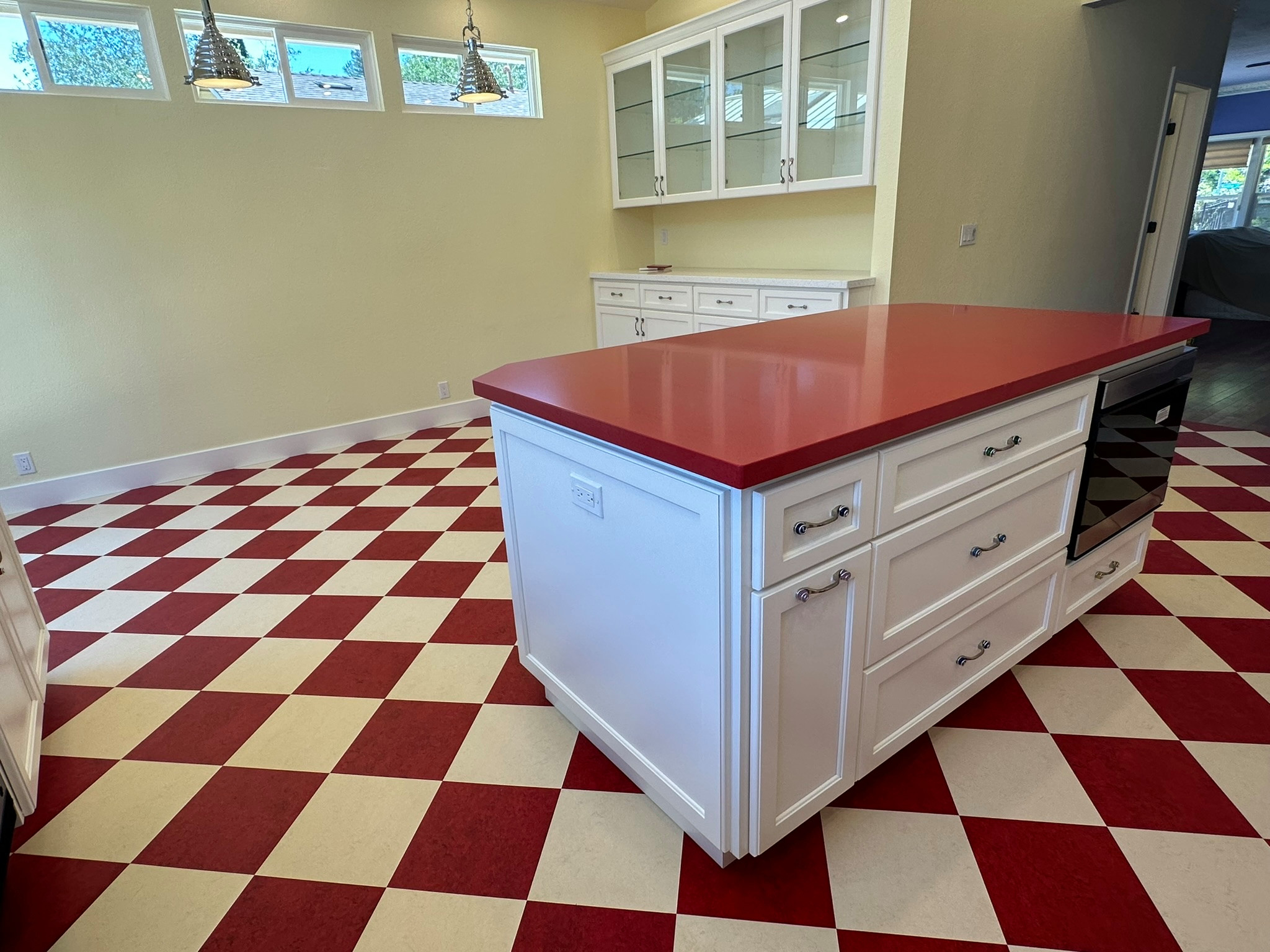Dadek Kitchen & Laundry Room