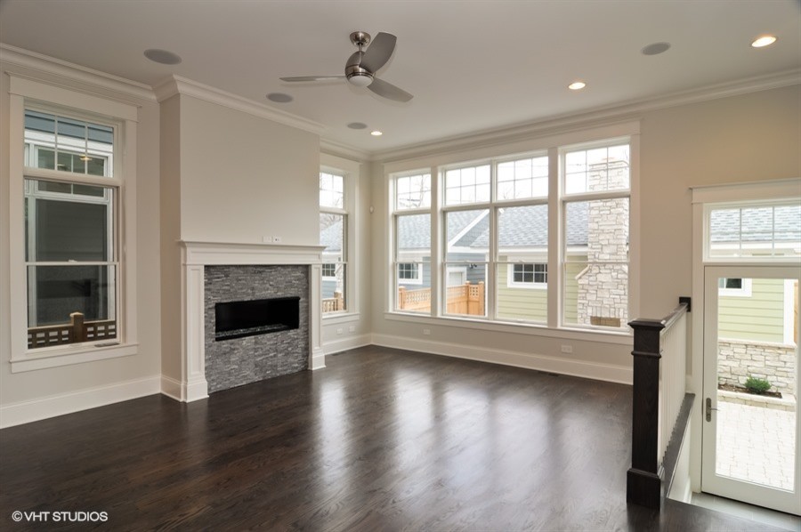 Home design - transitional home design idea in Chicago