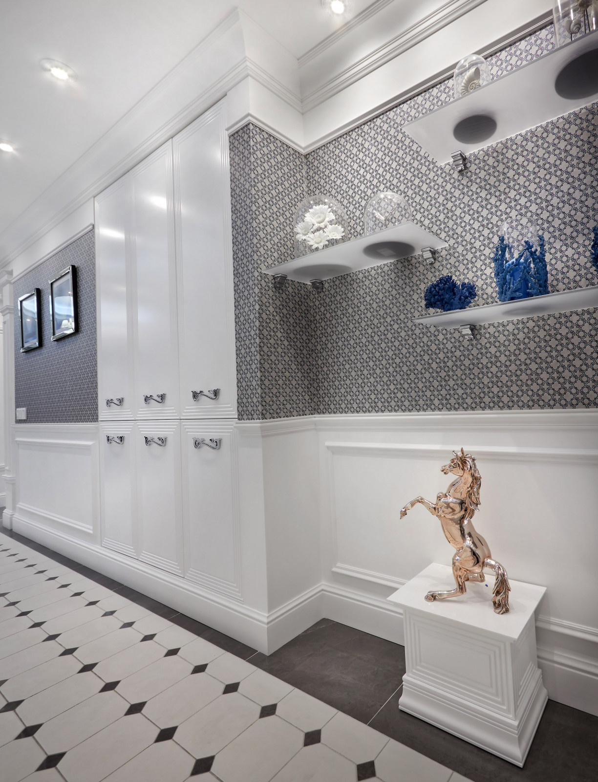 Сакко и Ванцетти (мебель фирмы Selena)