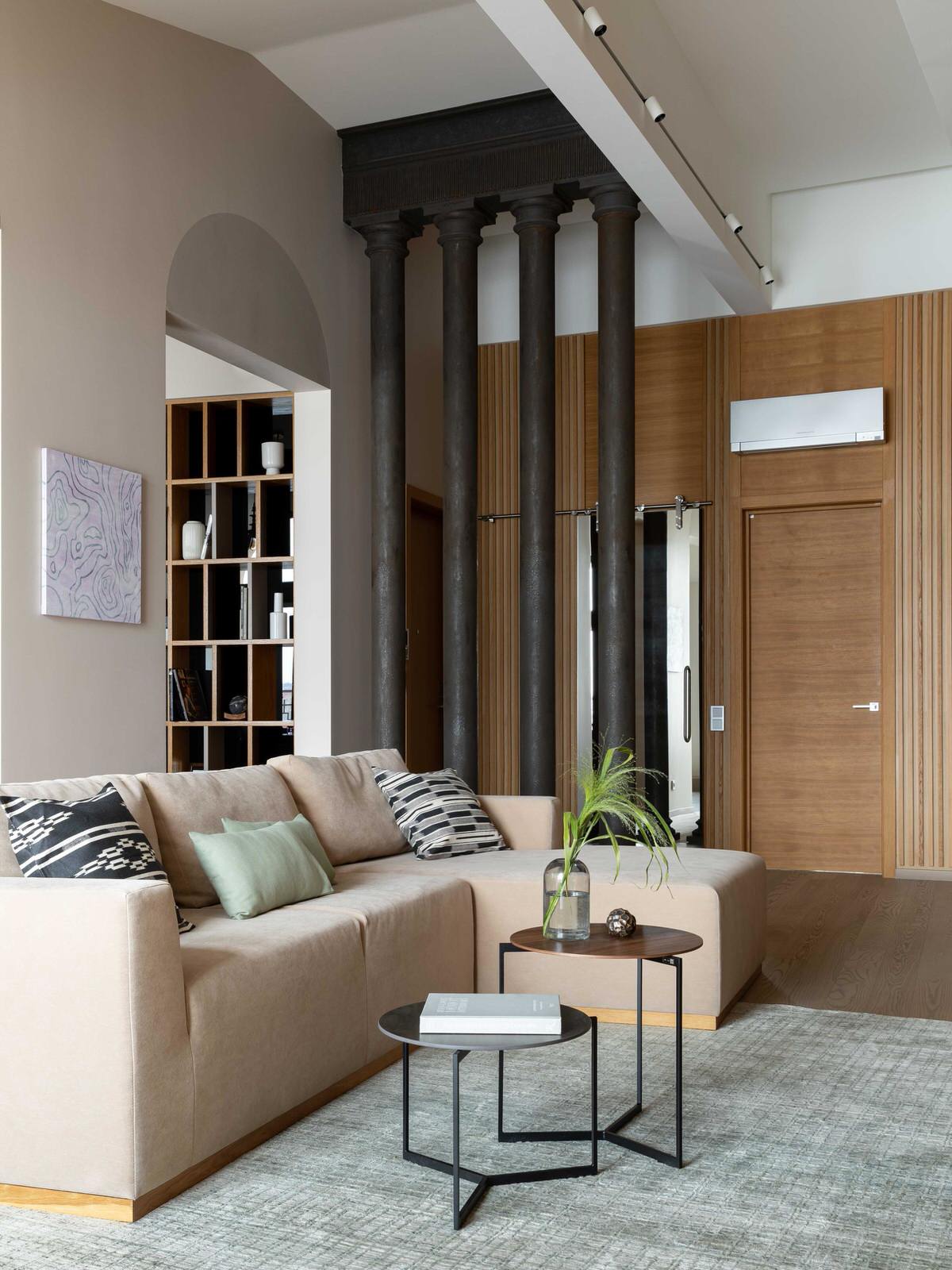 Проект студии Mr.D.Sign  - интерьер квартиры в мансарде современного дома