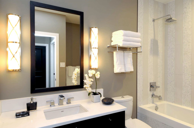 Should You Store Bath Towels in the Bathroom?