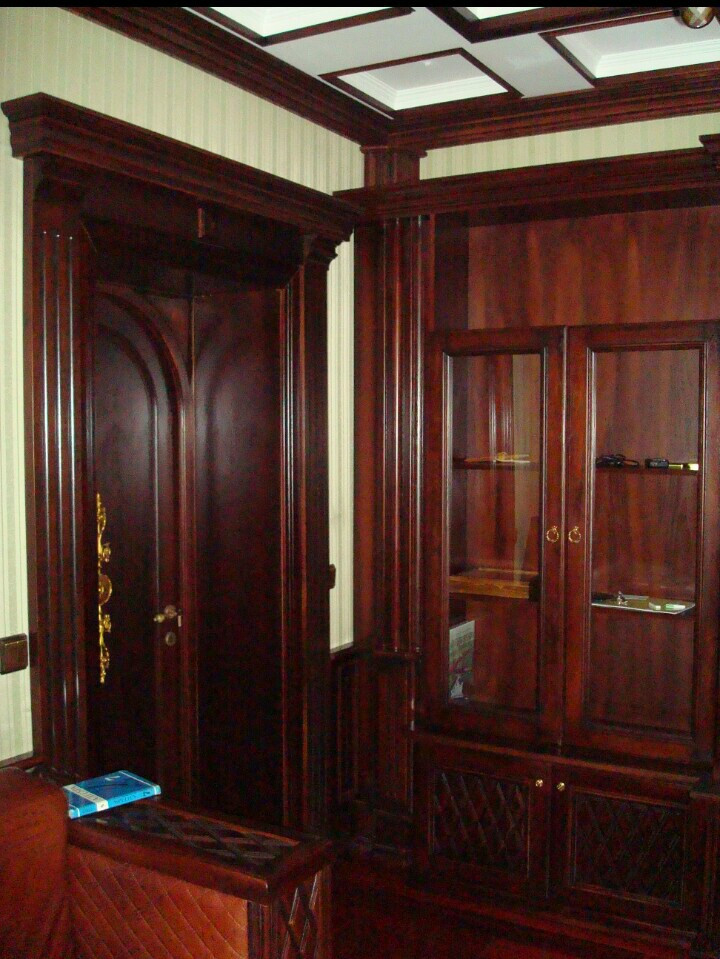 Двери/Порталы/Кухни/Стойки